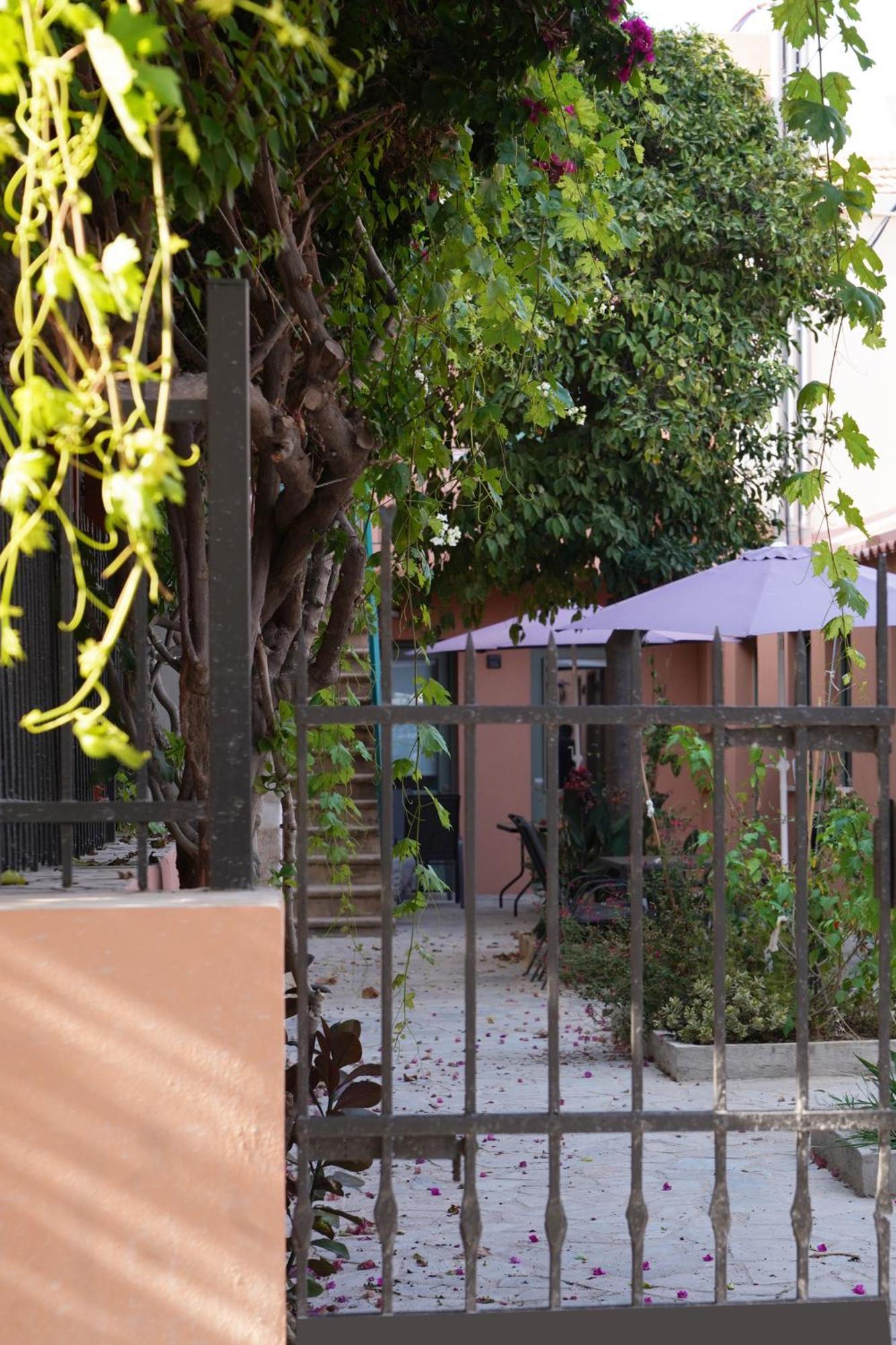 Lindas Convent Garden Home 2 Chania  Buitenkant foto